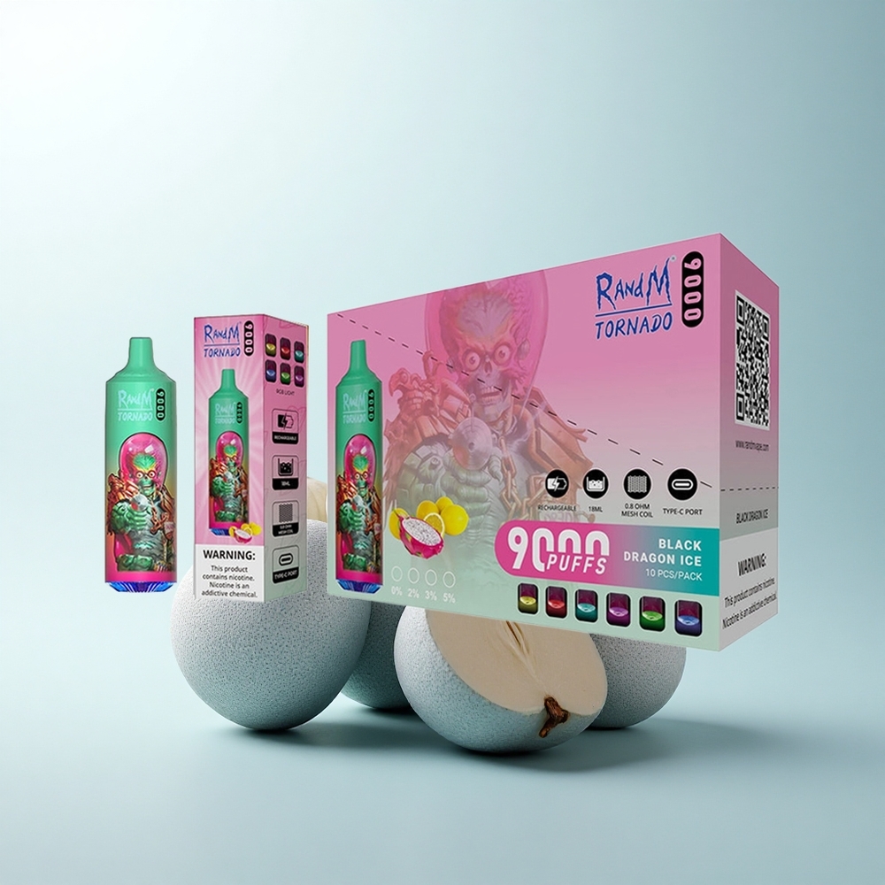 RandM Fumot Tornado 9000 Puffs Bleu Framboise Kush 850 mAh Rechargeable 18 mL Mesh Coil